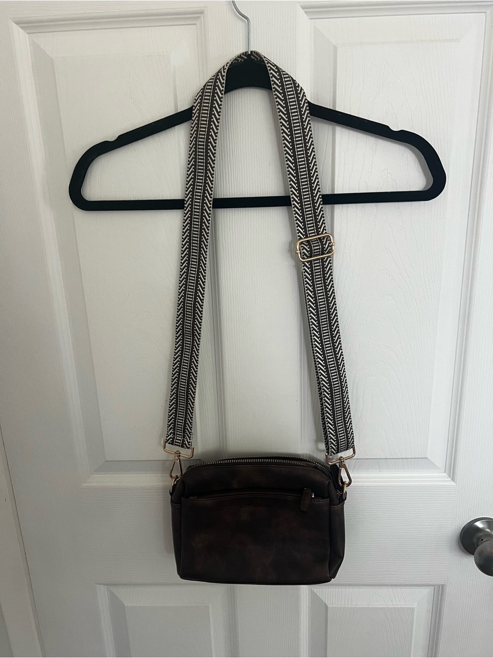 Classic Dark Brown Leather Crossbody with Patterned Adjustable Strap